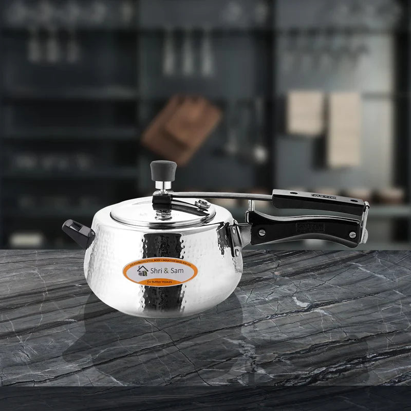 SHRI & SAM COOKER OPUS HAMMERED SS 6.5LTR