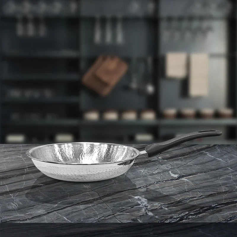 SHRI & SAM 430 HAMMERED FRY PAN 22CM