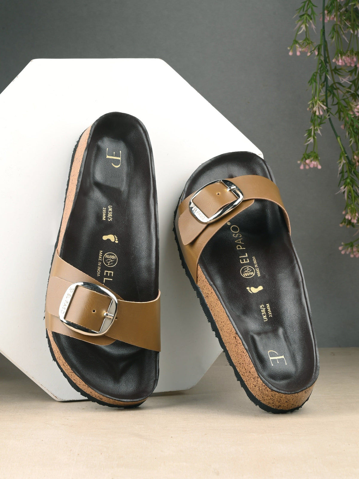 Women's casual flat heel metallic slip-on sandal
