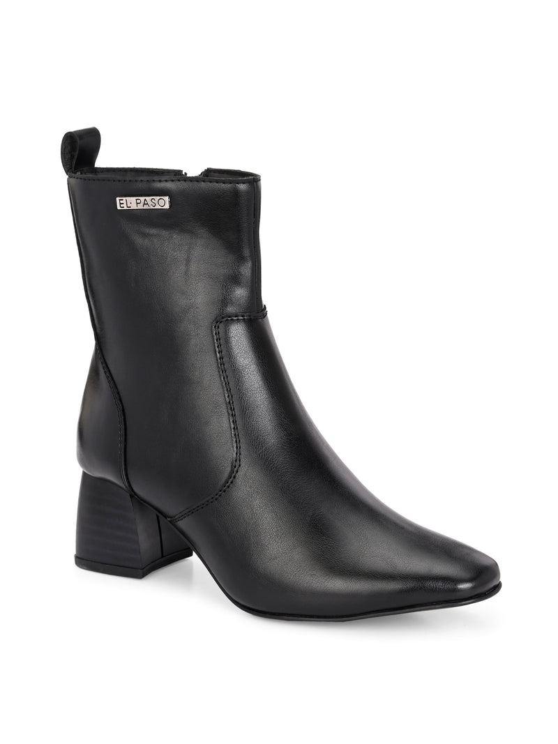Stylish black ankle boot with a sturdy block heel and branded El Paso logo