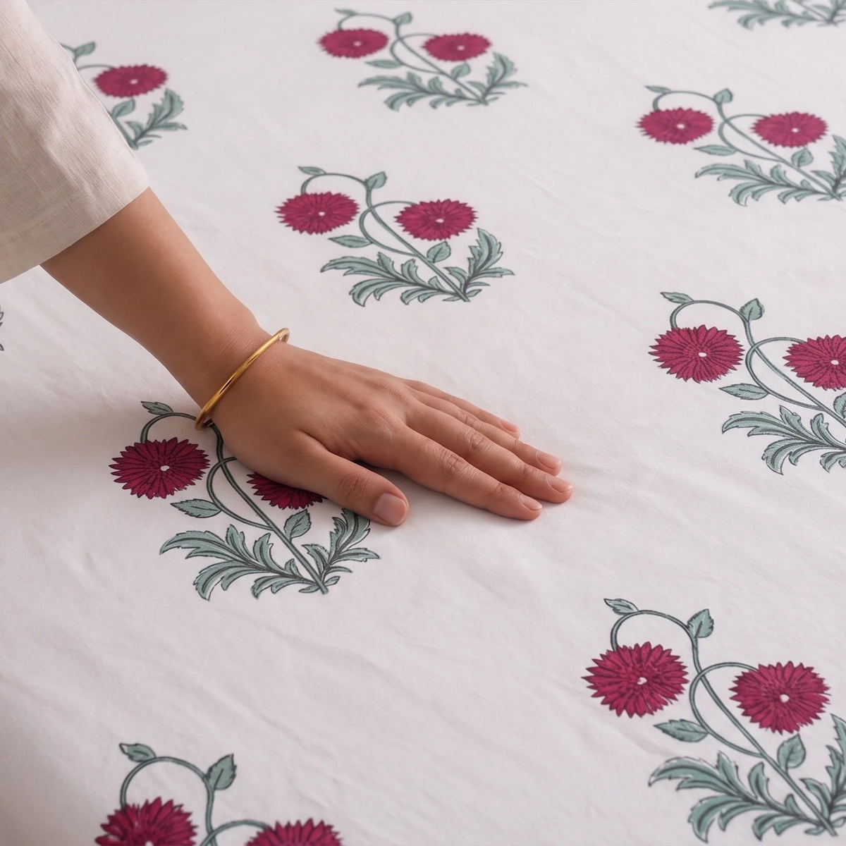 Imprimer Vignette - Floral Printed Bedsheet (Red)-2