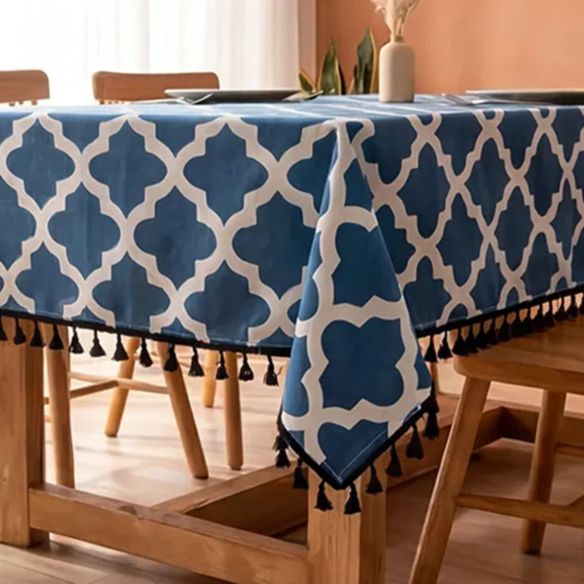 Imprimer Handpicked Quatrefoil - Table Cover (Blue)-5