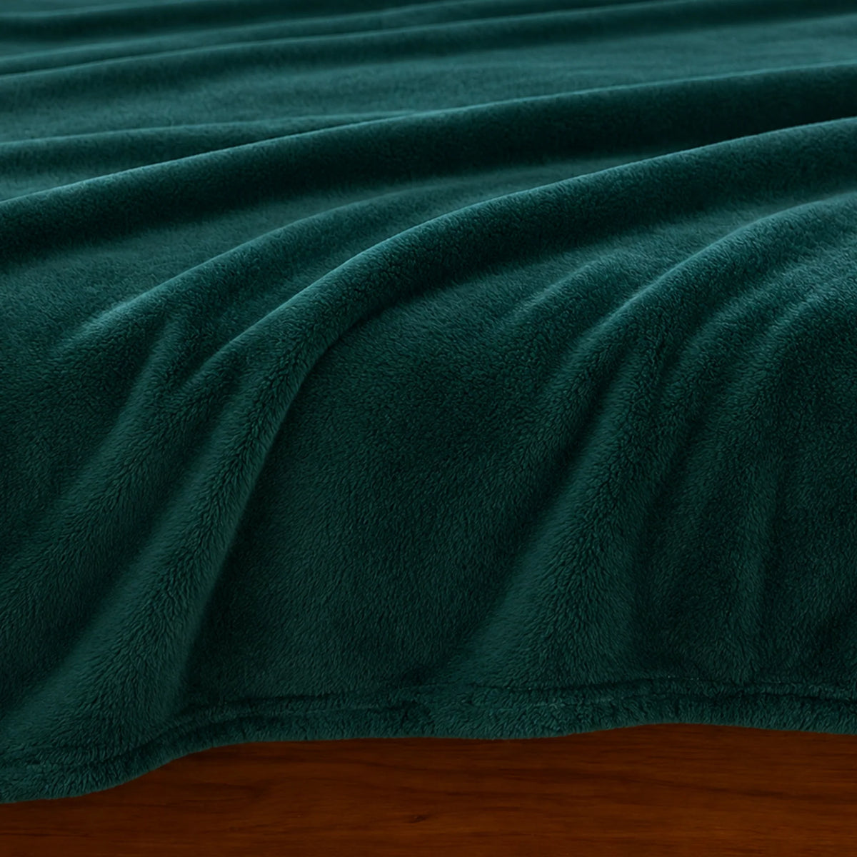 Fort Mellow - Plush Blanket (Green)-7