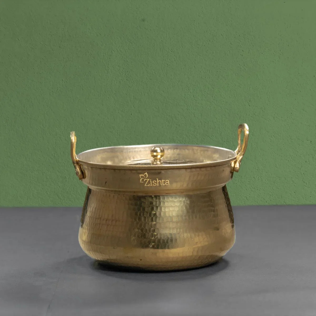 Shakuntala Patra (Brass Pot)-1