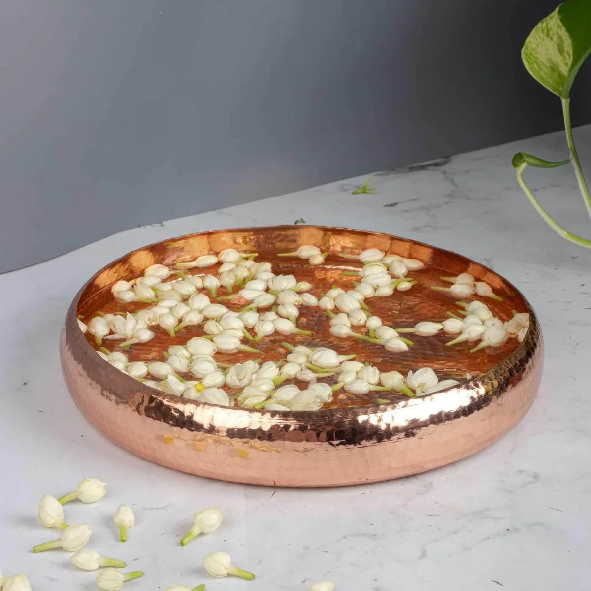 Handcrafted Copper Decor Uruli with flowers-Zishta Pooja Essentials